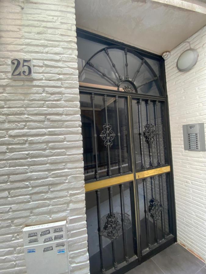 Acogedor Apartamento Placentines セビリア エクステリア 写真