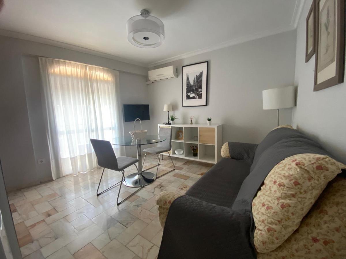 Acogedor Apartamento Placentines セビリア エクステリア 写真